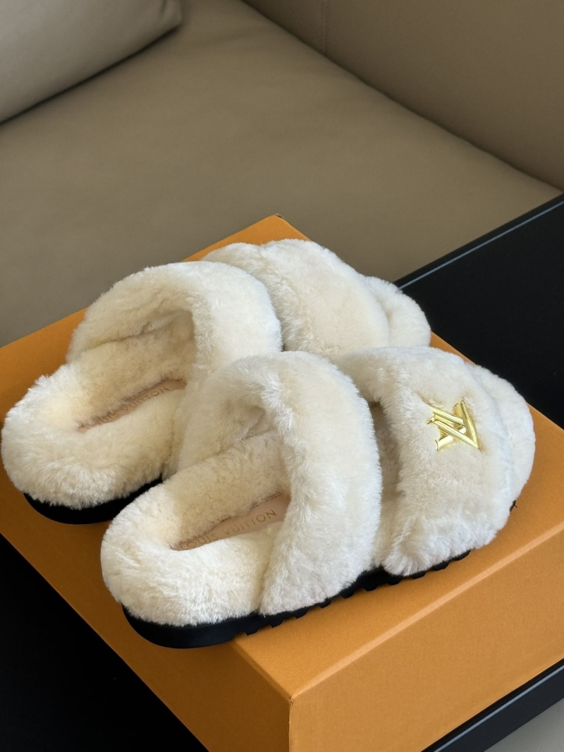 Louis Vuitton Slippers